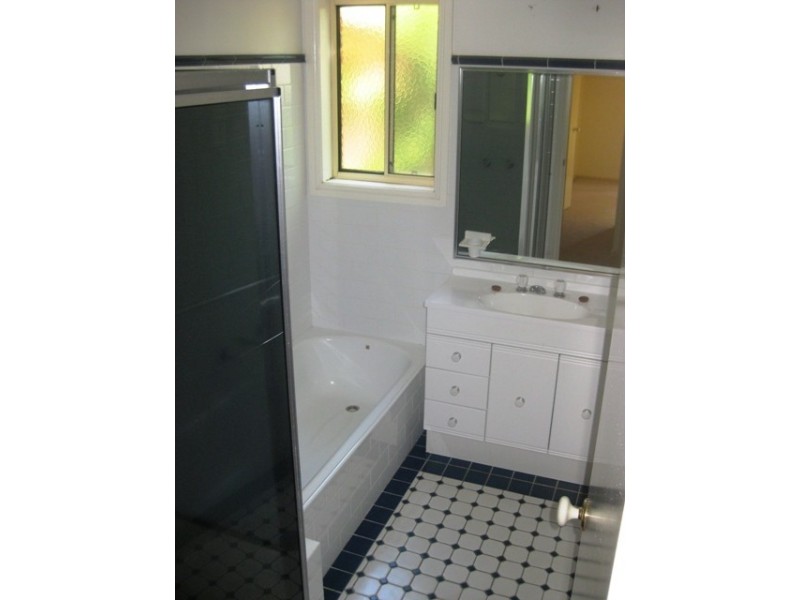 1/1 Hudson Drive, Wagga Wagga NSW 2650