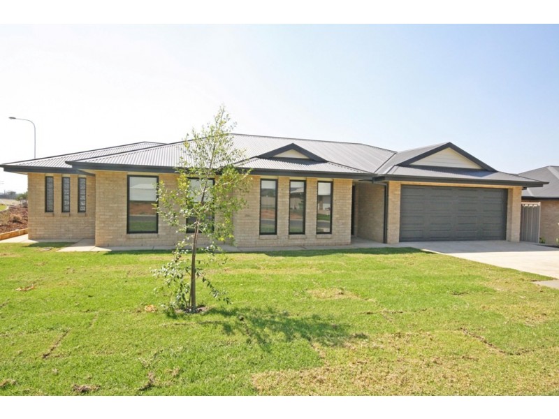 1/56 Barrima Drive, Wagga Wagga NSW 2650