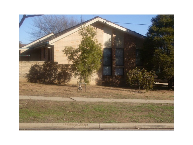 2/12 Sherwood Avenue, Wagga Wagga NSW 2650