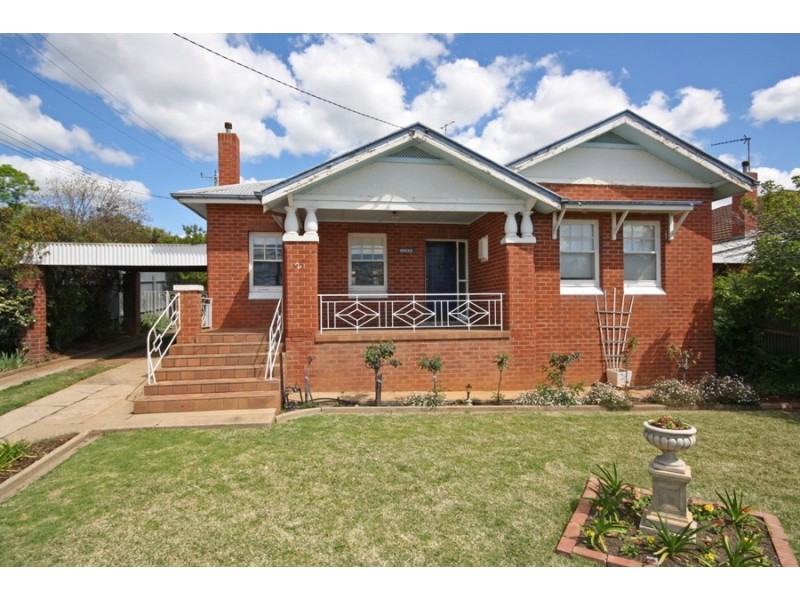 2 Jarick Street, Wagga Wagga NSW 2650