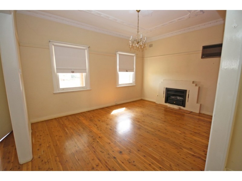 2 Jarick Street, Wagga Wagga NSW 2650