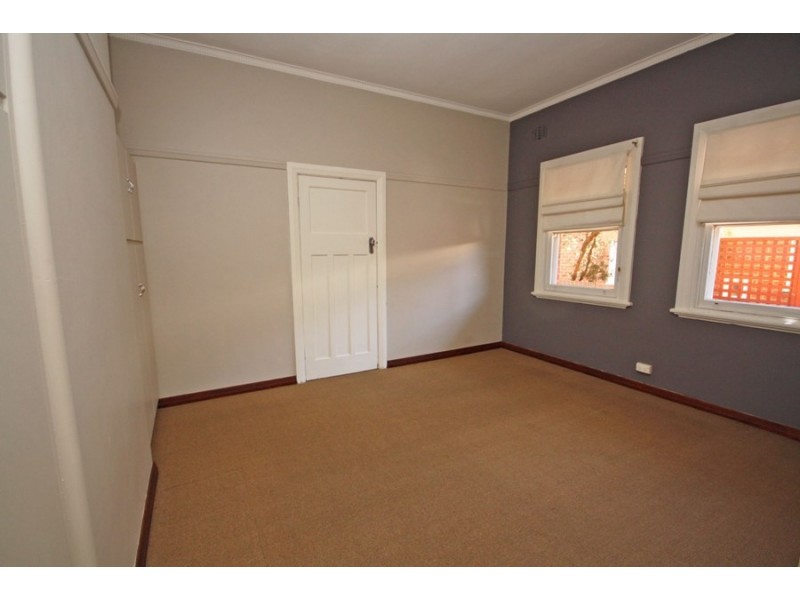 2 Jarick Street, Wagga Wagga NSW 2650