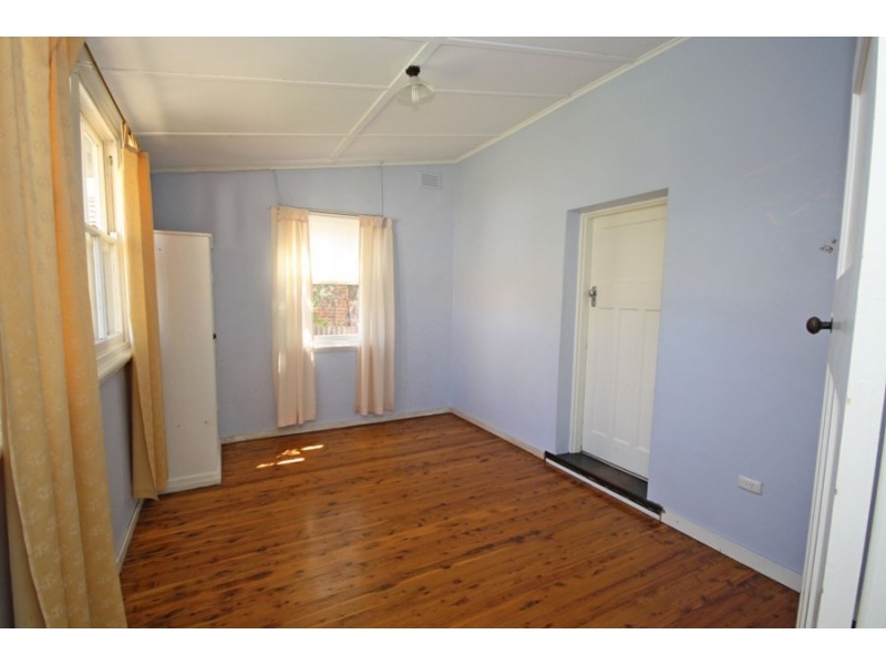 2 Jarick Street, Wagga Wagga NSW 2650