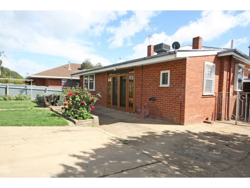 2 Jarick Street, Wagga Wagga NSW 2650