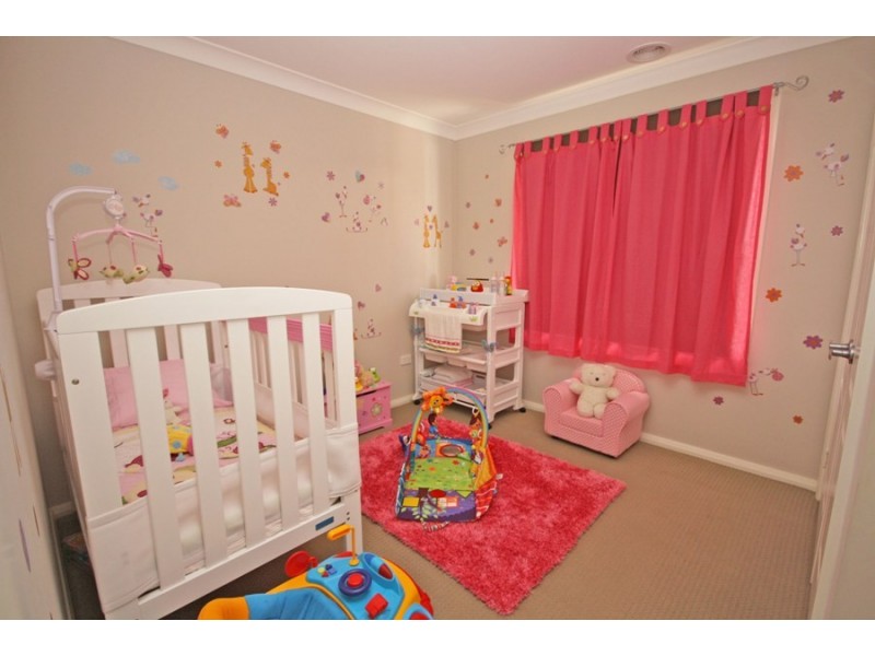 100 Mima Street, Wagga Wagga NSW 2650