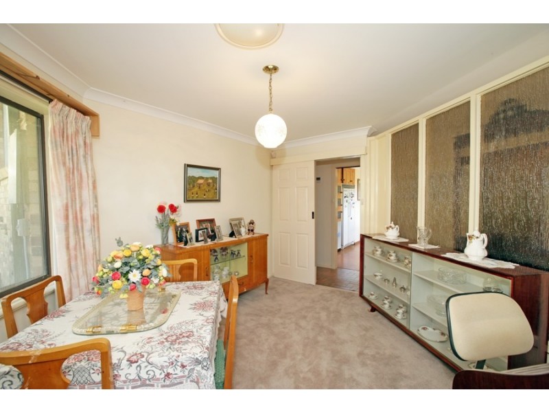 4 Highfield Place, Kooringal NSW 2650