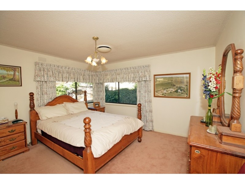 4 Highfield Place, Kooringal NSW 2650