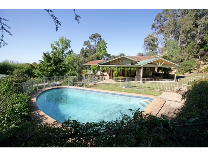 4 Highfield Place, Kooringal NSW 2650