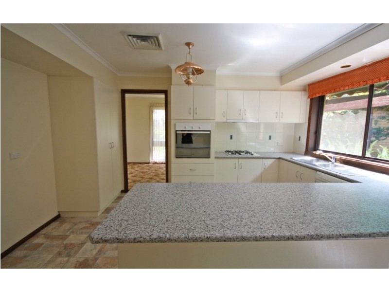 31 Henwood Avenue, Wagga Wagga NSW 2650