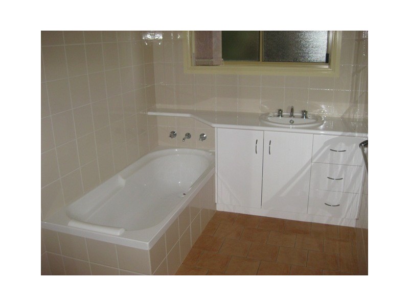 7 Post Place, Wagga Wagga NSW 2650