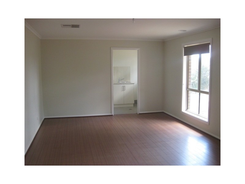 2/22 Truscott Drive, Wagga Wagga NSW 2650