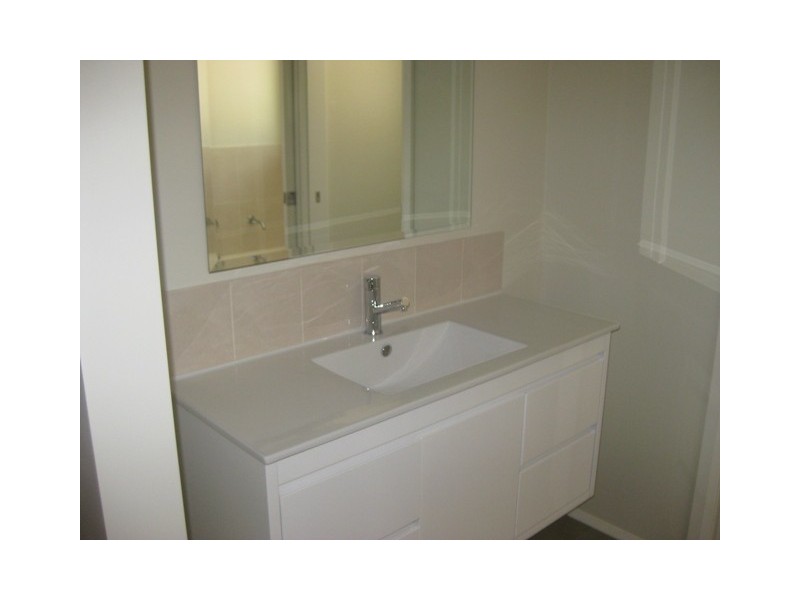 2/22 Truscott Drive, Wagga Wagga NSW 2650