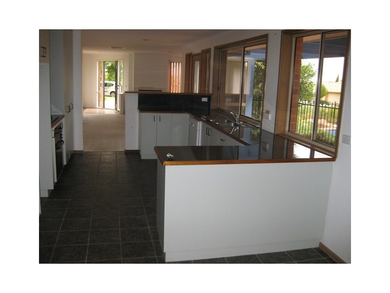14 Spokes Street, Wagga Wagga NSW 2650
