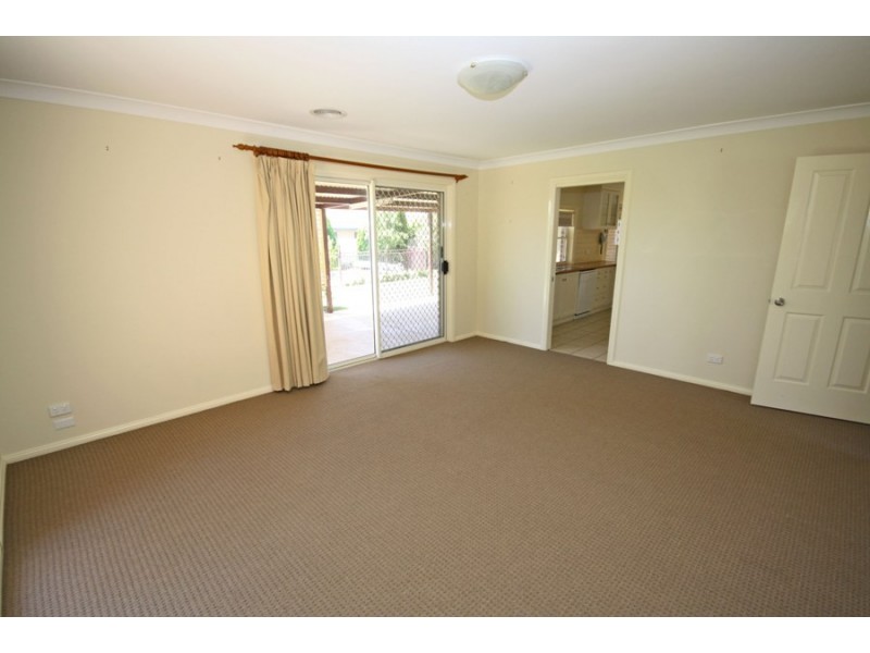 5 Garru Place, Wagga Wagga NSW 2650