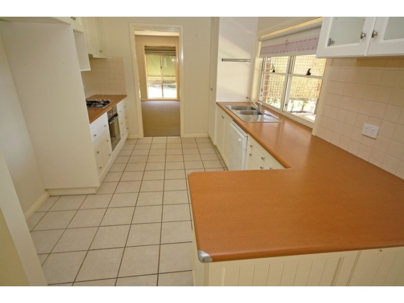 5 Garru Place, Wagga Wagga NSW 2650