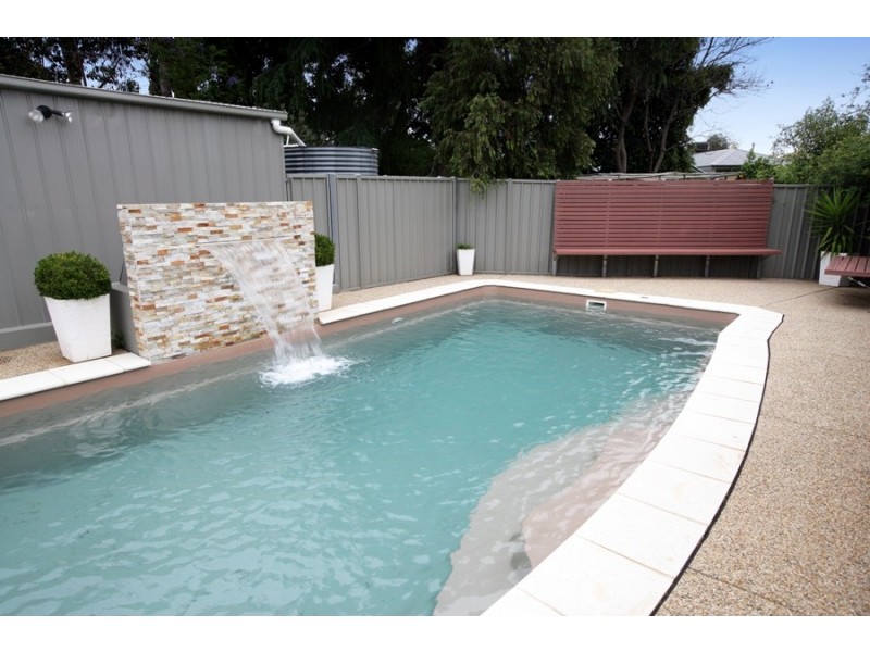 2 Marama Parade, Wagga Wagga NSW 2650