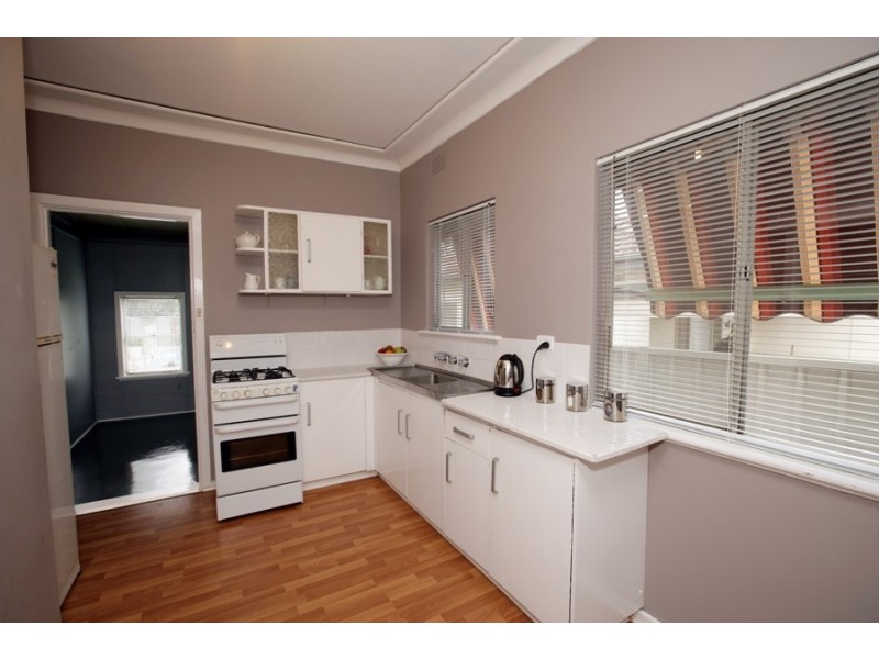 2 Marama Parade, Wagga Wagga NSW 2650