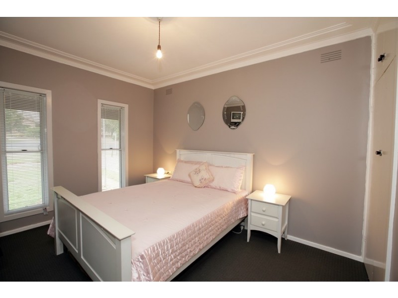 2 Marama Parade, Wagga Wagga NSW 2650