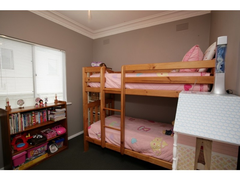 2 Marama Parade, Wagga Wagga NSW 2650