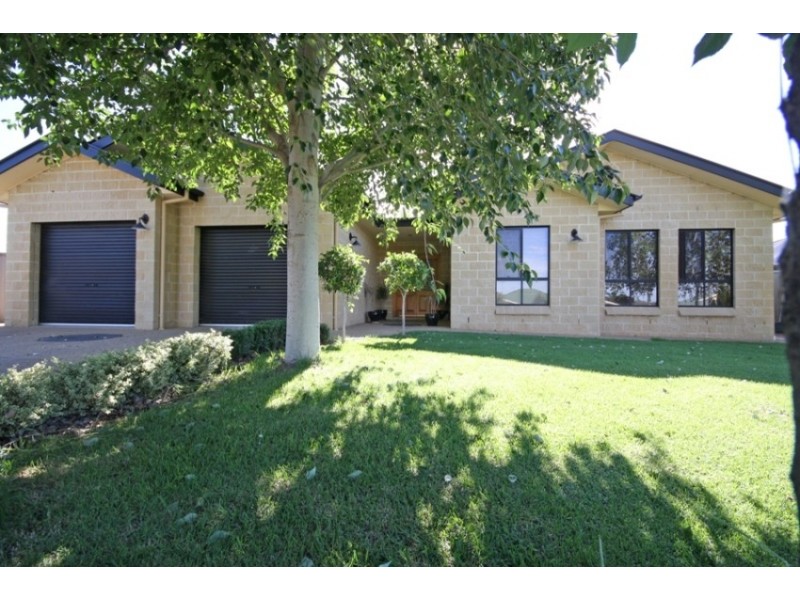 28 Hargrave Avenue, Wagga Wagga NSW 2650