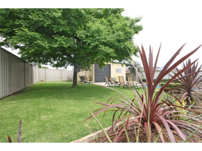 28 Hargrave Avenue, Wagga Wagga NSW 2650
