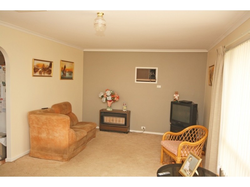 25 Warrambool Crescent, Wagga Wagga NSW 2650