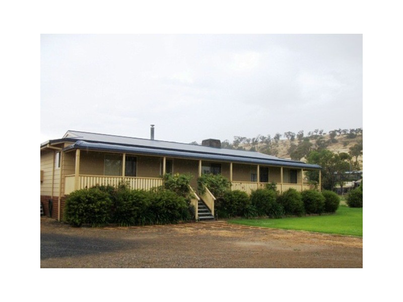 8 Alfred Street, Wagga Wagga NSW 2650