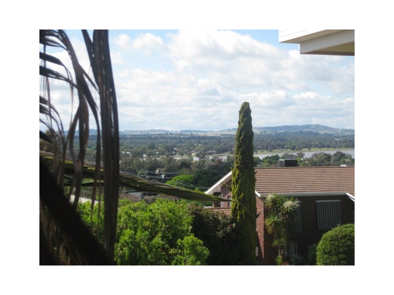 80  Amaroo Street, Wagga Wagga NSW 2650