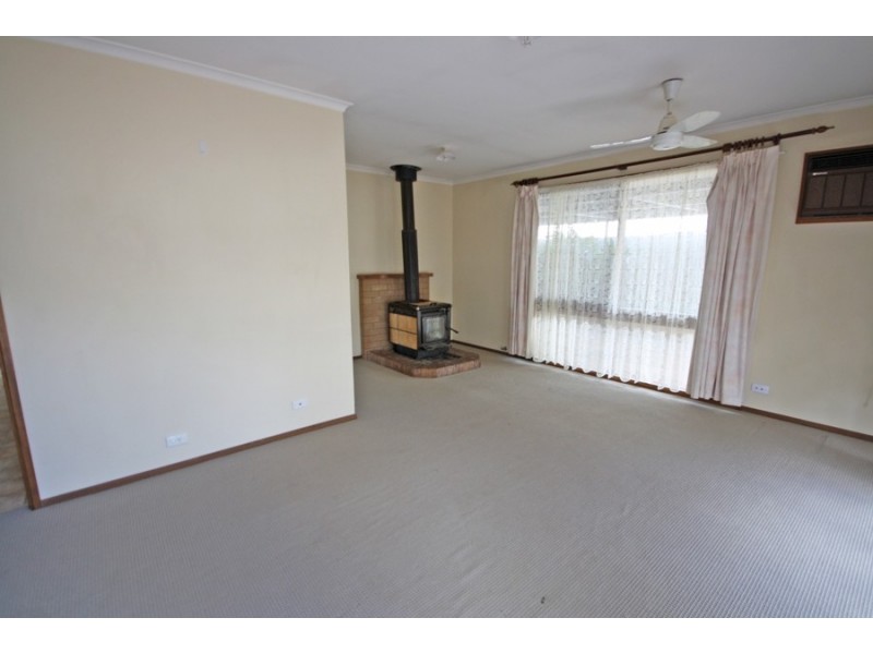105 Ashmont Avenue, Wagga Wagga NSW 2650