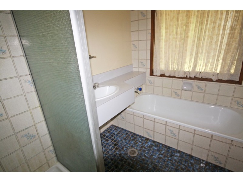 105 Ashmont Avenue, Wagga Wagga NSW 2650