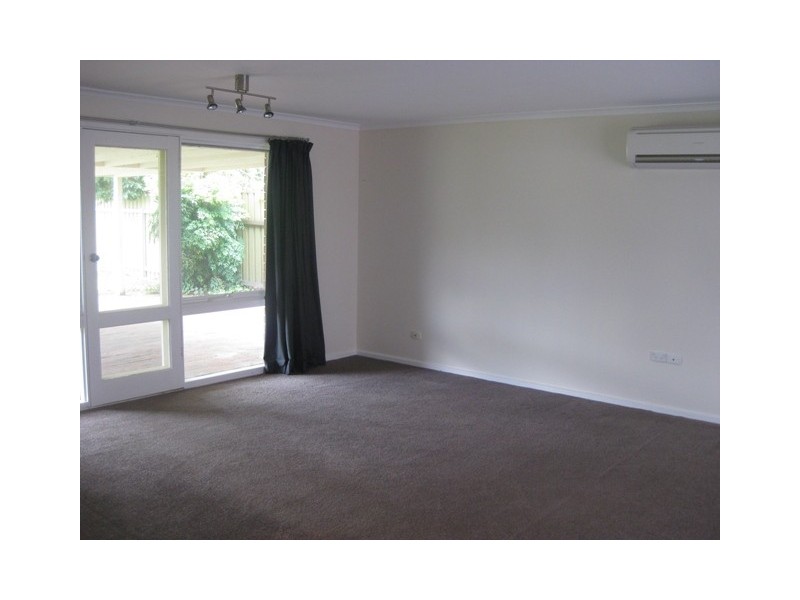 2 Oleander Crescent, Wagga Wagga NSW 2650