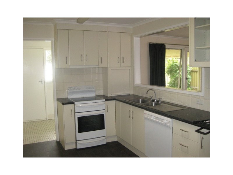 2 Oleander Crescent, Wagga Wagga NSW 2650