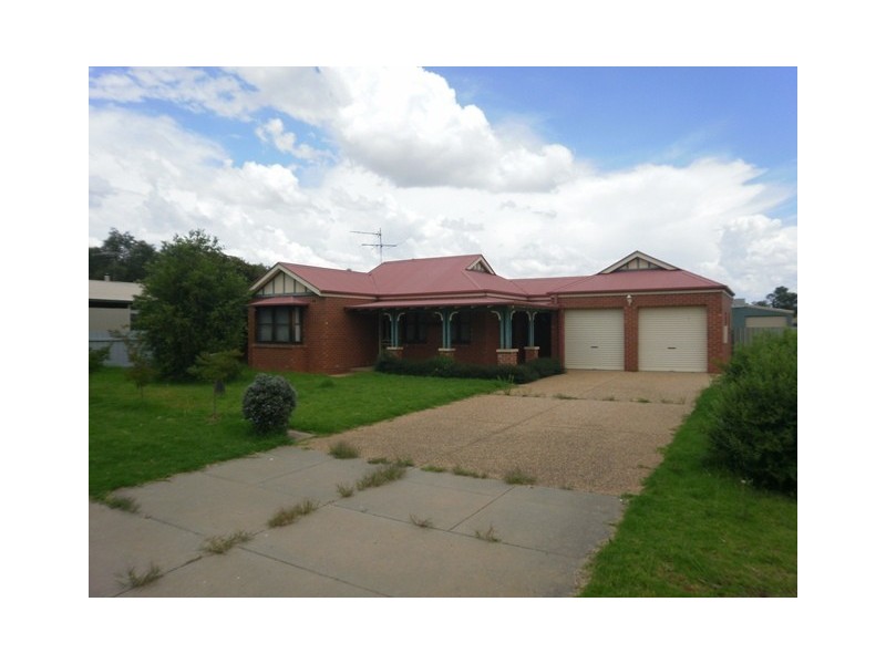 4 Kennedy Street, Collingullie NSW 2650