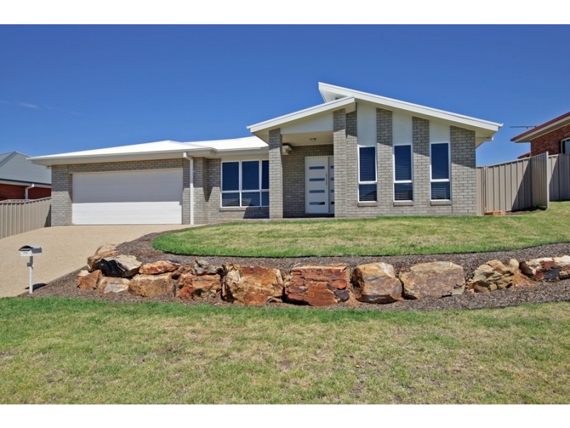 46 Yarrawah Crescent, Wagga Wagga NSW 2650