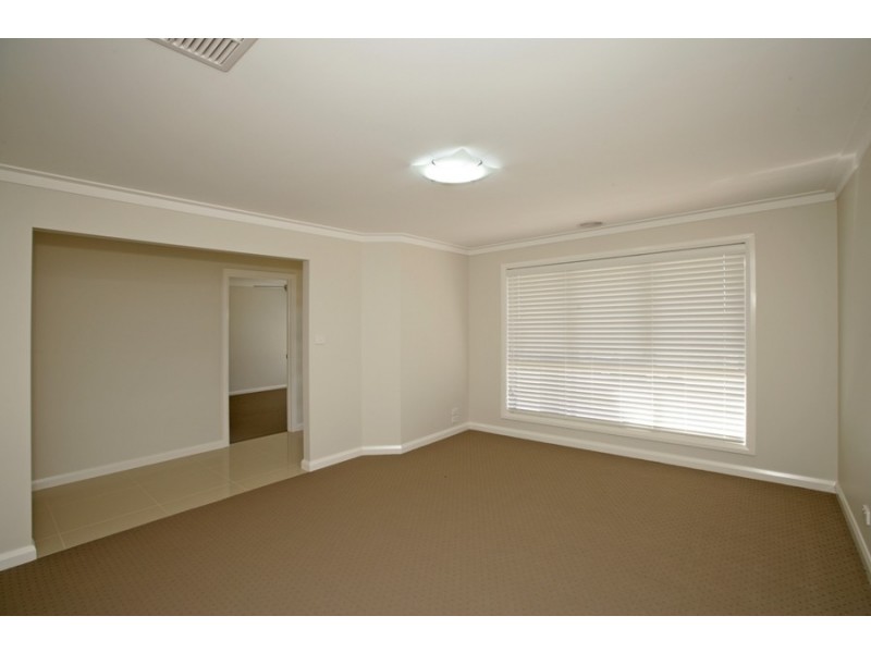 46 Yarrawah Crescent, Wagga Wagga NSW 2650