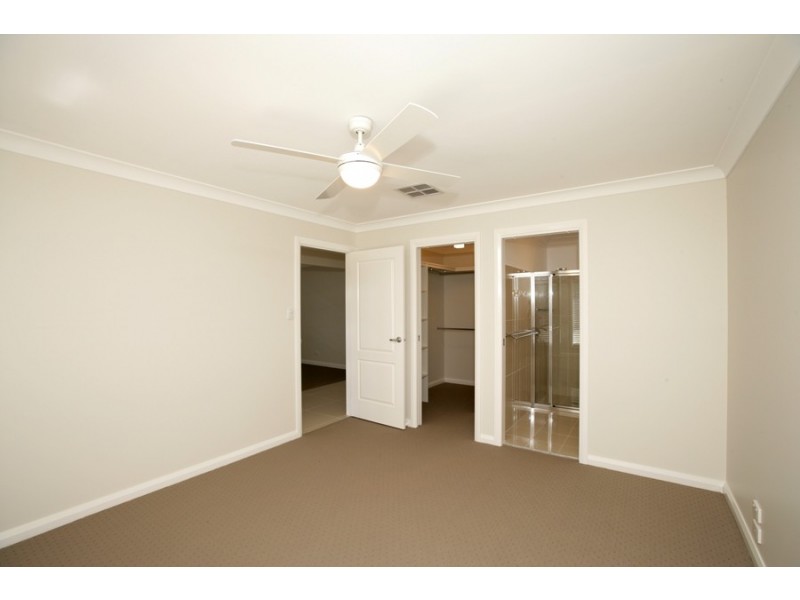 46 Yarrawah Crescent, Wagga Wagga NSW 2650