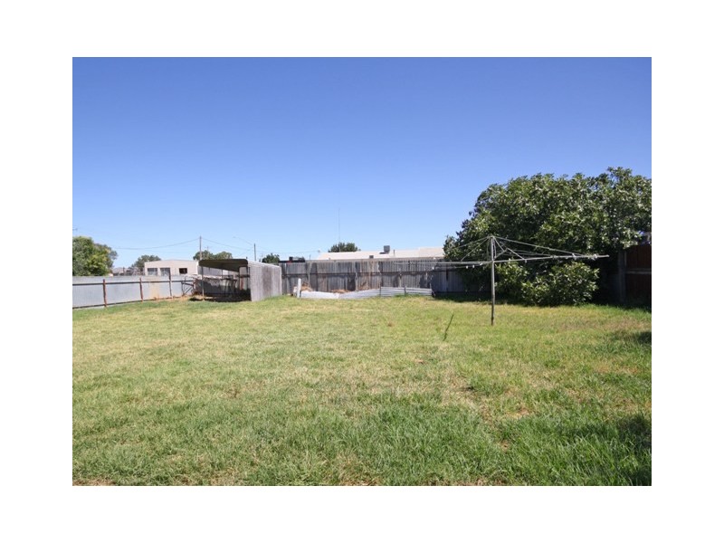 246 Hammond Avenue, Wagga Wagga NSW 2650
