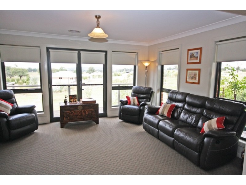 70 Riverview Drive, Wagga Wagga NSW 2650