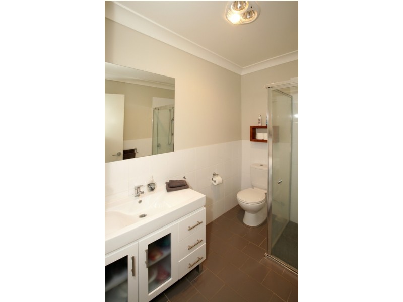 70 Riverview Drive, Wagga Wagga NSW 2650