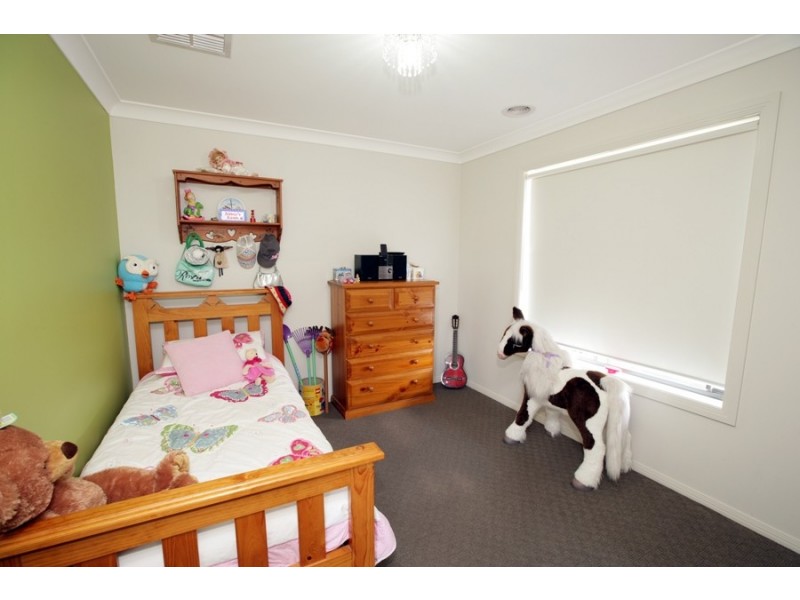 70 Riverview Drive, Wagga Wagga NSW 2650
