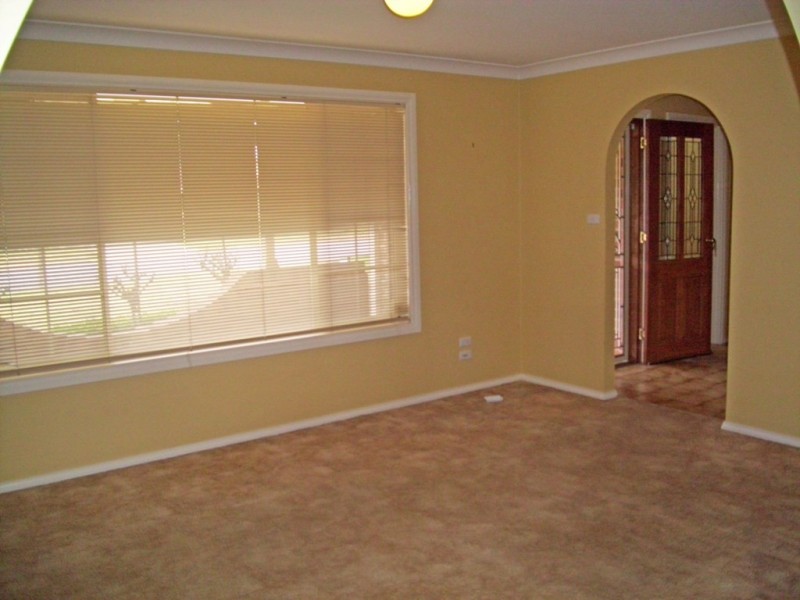 11 Karoom Drive, Wagga Wagga NSW 2650