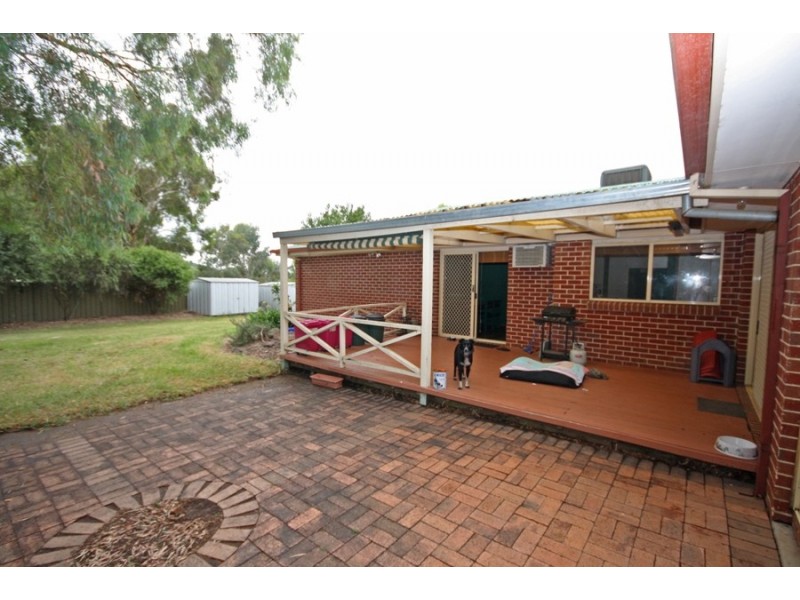 2 Stockton Place, Estella NSW 2650