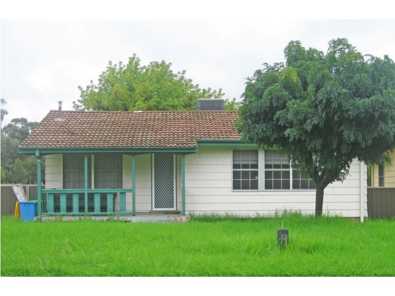 40 Adams Street, Wagga Wagga NSW 2650