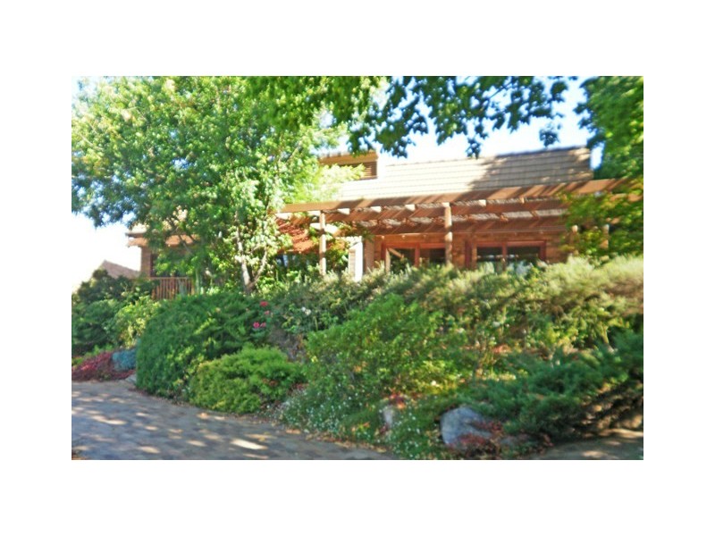 64 Lake Haven Drive, Wagga Wagga NSW 2650