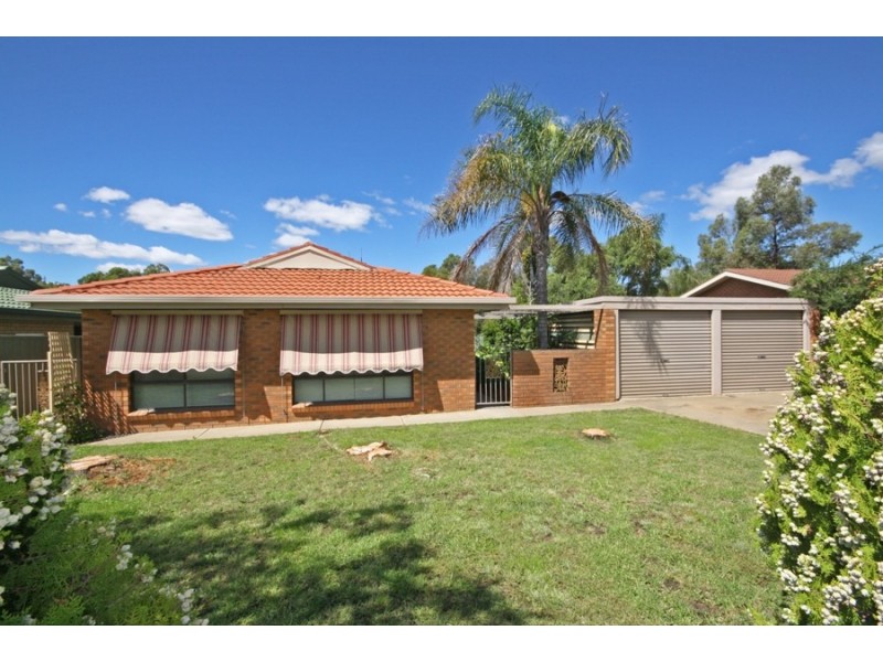 10 Karoom Drive, Wagga Wagga NSW 2650