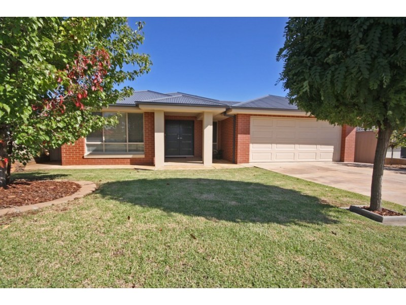 20 Illeura Road, Wagga Wagga NSW 2650
