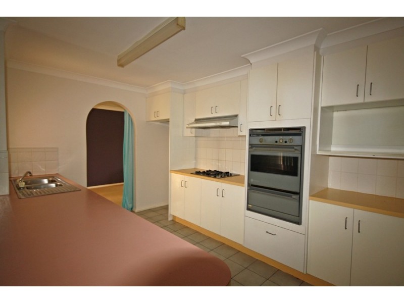 107 Balleroo Crescent, Wagga Wagga NSW 2650