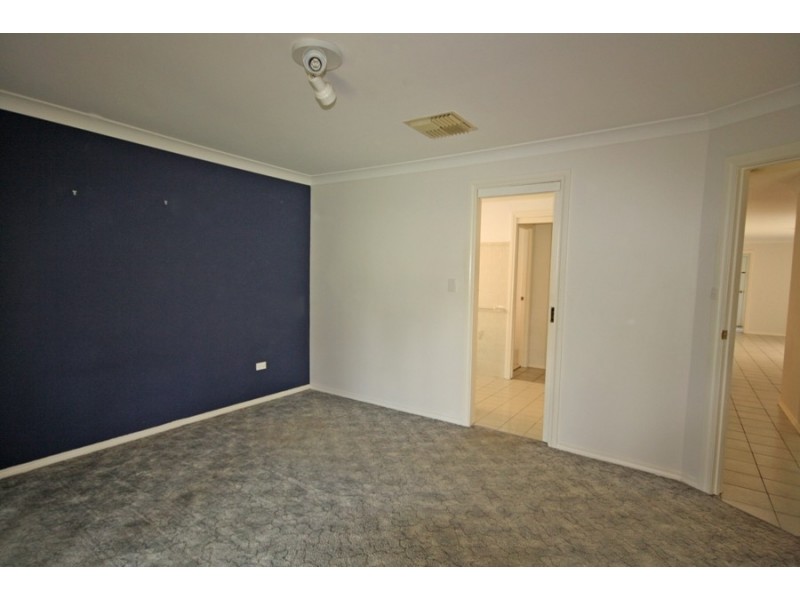 107 Balleroo Crescent, Wagga Wagga NSW 2650