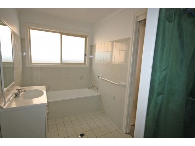 107 Balleroo Crescent, Wagga Wagga NSW 2650