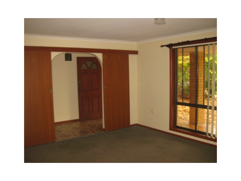 17 Pinaroo Drive, Wagga Wagga NSW 2650